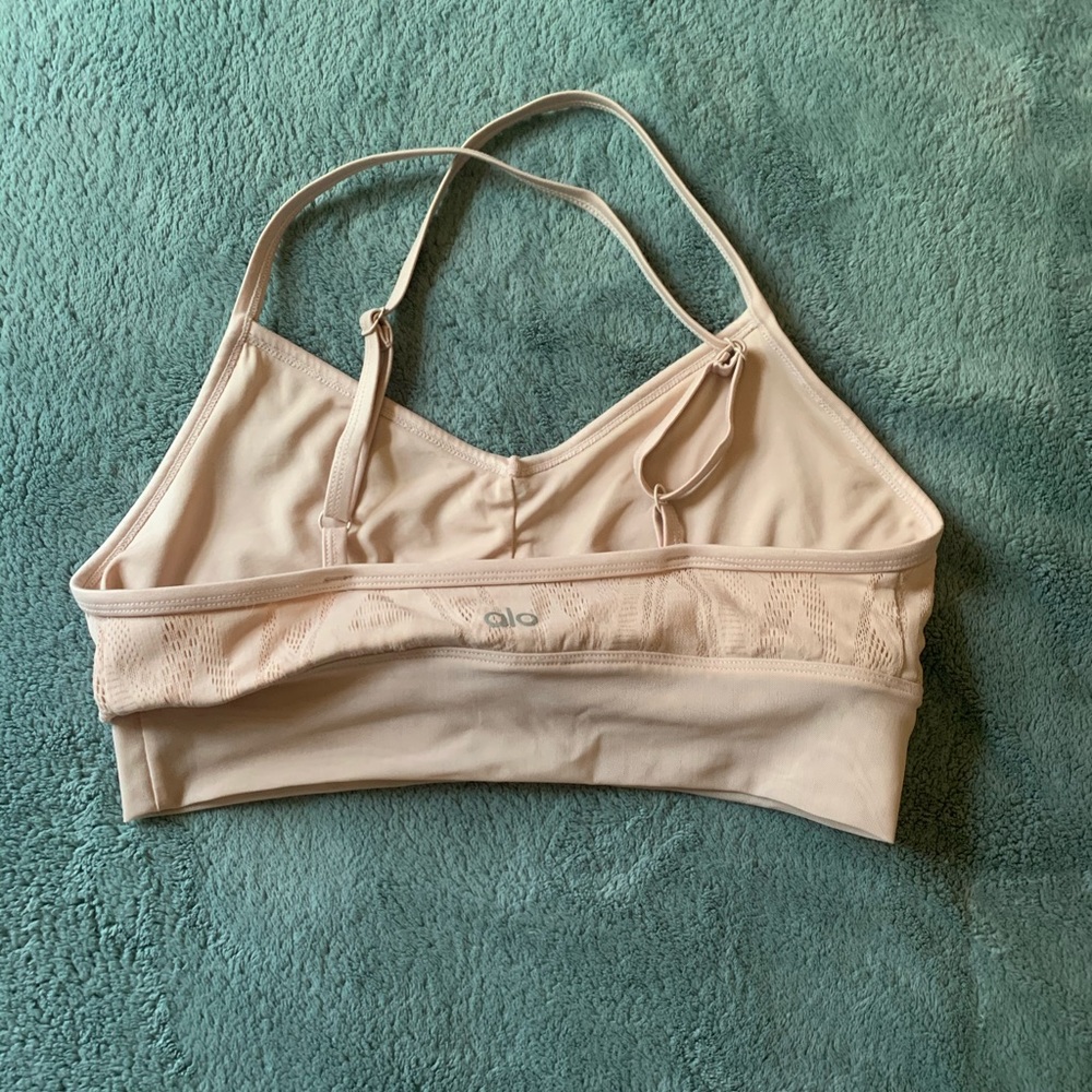 Alo - Picture 2 of 4